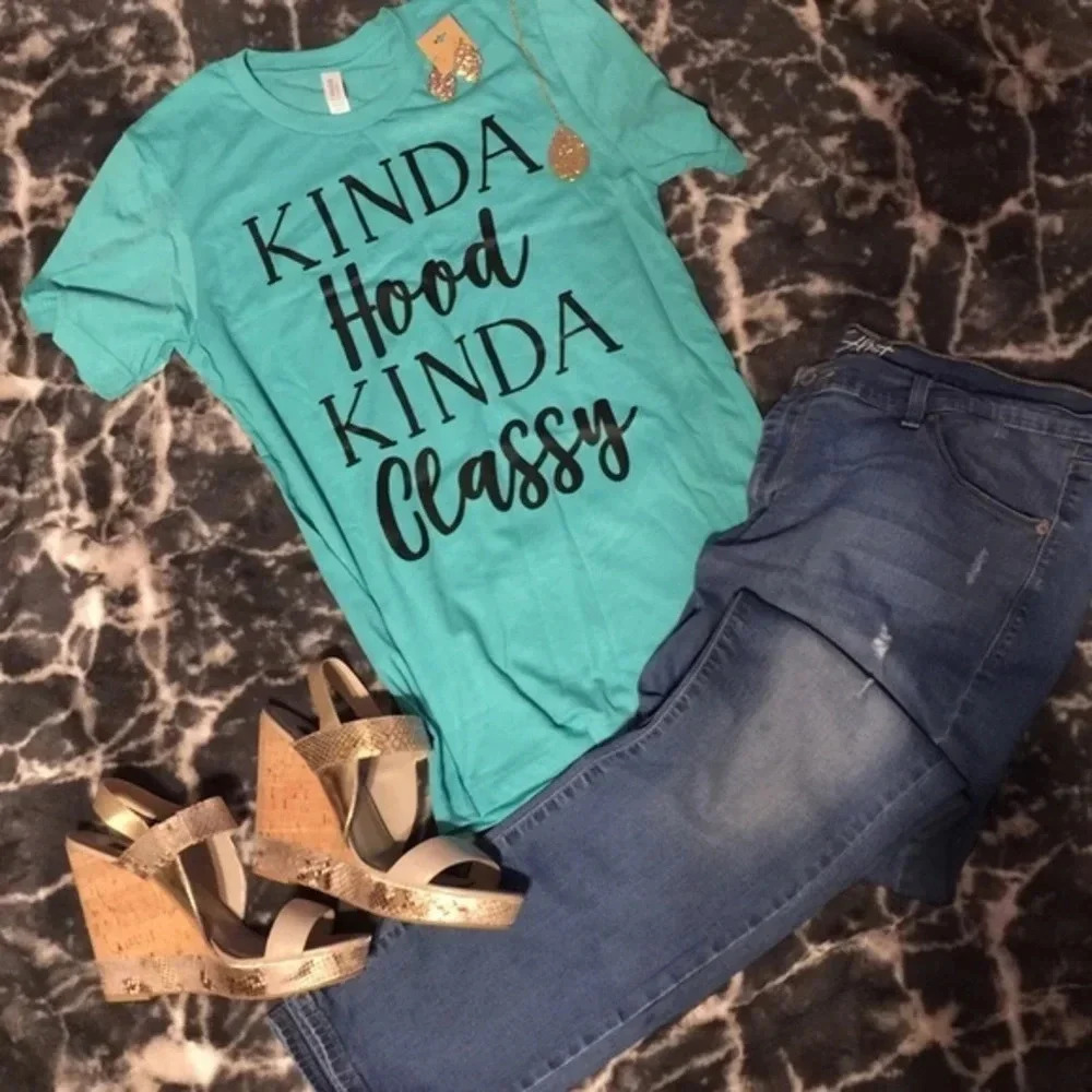 NWT bella+Canvas Boutique t-shirt "kinda hood kinda classy" casual graphic Tee M
